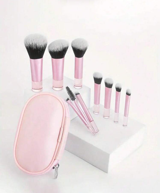 Travel size makeup brush kit